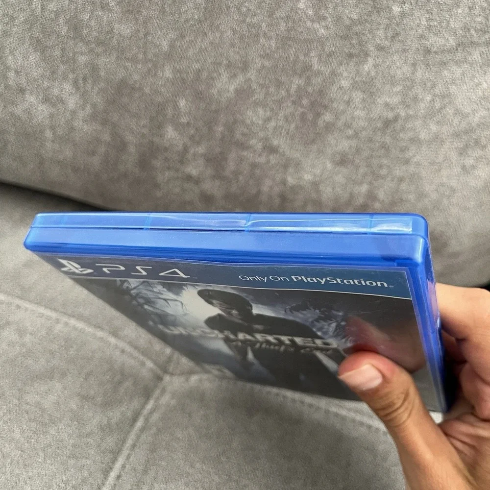 Uncharted 4: A Thief's End - (Sony PlayStation 4,2016) Complete And Working